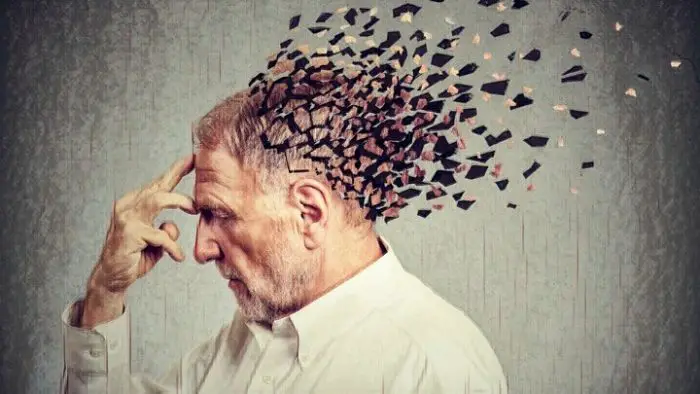 La direncia entre la demencia y el mal de alzheimer