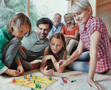 Juegos familiares y sus efectos positivos en el desarrollo de los niños