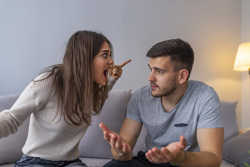 Consecuencias de la agresión verbal en una relación de pareja